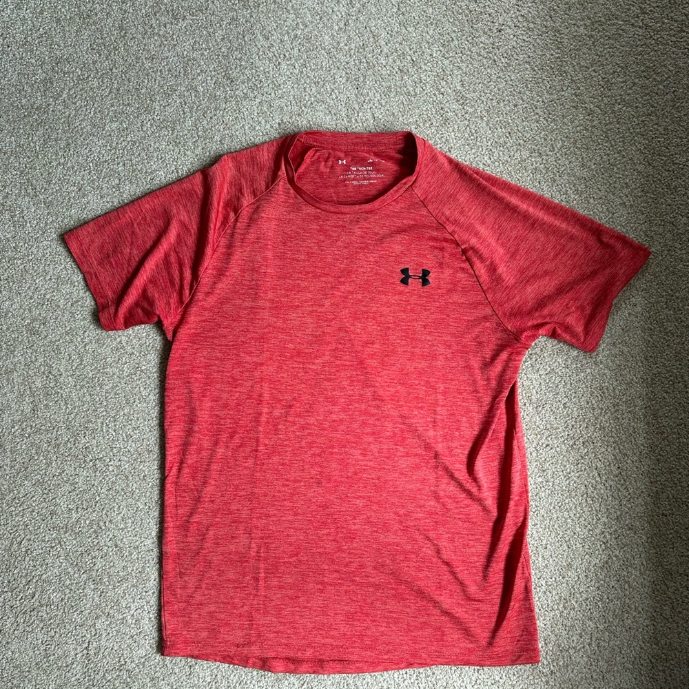 Under Armour Red Short Sleeve Athletic Tee
